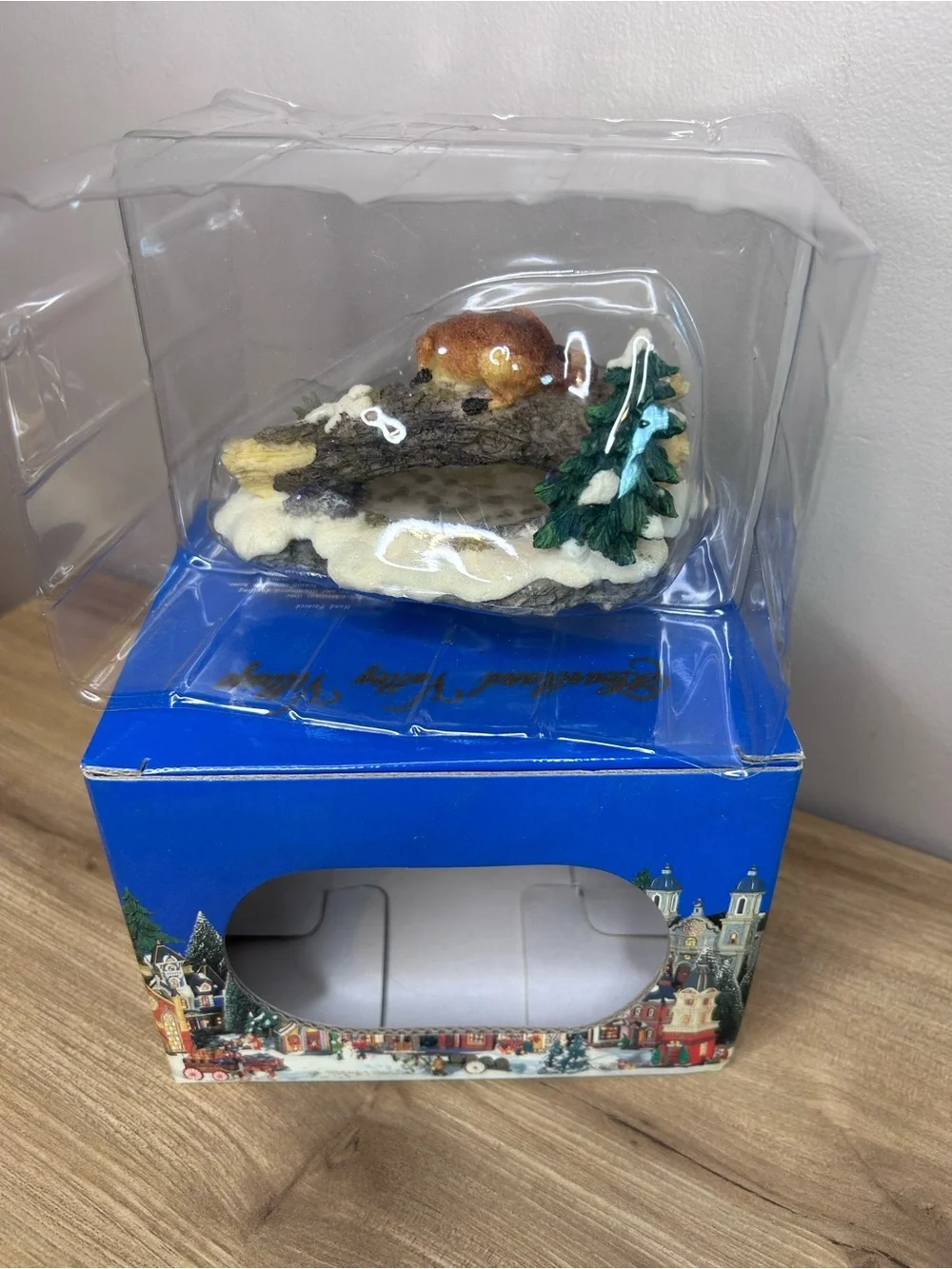 Vintage Blue and White Heartland Valley Village Animal & Pond Accessory